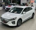 Белый Хендай Ioniq, объемом двигателя 0 л и пробегом 82 тыс. км за 16490 $, фото 2 на Automoto.ua