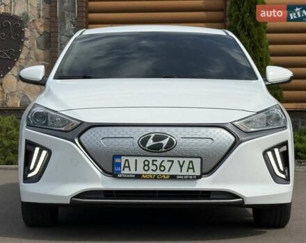 Белый Хендай Ioniq, объемом двигателя 0 л и пробегом 43 тыс. км за 18200 $, фото 8 на Automoto.ua