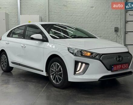 Хендай Ioniq 2021 в Луцке на Automoto.ua Белый Хендай Ioniq, объемом двигателя 0 л и пробегом 59 тыс. км за 17240 $, фото 3 на Automoto.ua