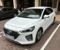 Белый Хендай Ioniq, объемом двигателя 1.58 л и пробегом 49 тыс. км за 21500 $, фото 1 на Automoto.ua