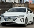 Белый Хендай Ioniq, объемом двигателя 0 л и пробегом 43 тыс. км за 18200 $, фото 2 на Automoto.ua
