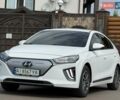 Белый Хендай Ioniq, объемом двигателя 0 л и пробегом 43 тыс. км за 18200 $, фото 3 на Automoto.ua