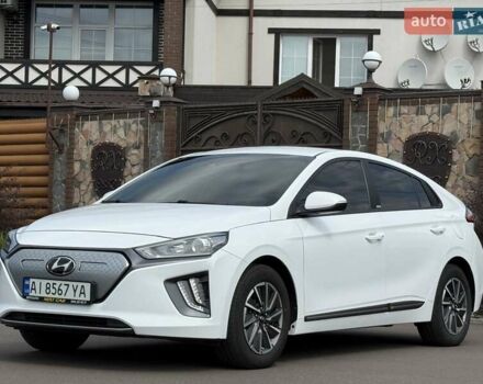 Белый Хендай Ioniq, объемом двигателя 0 л и пробегом 43 тыс. км за 18200 $, фото 7 на Automoto.ua