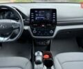 Белый Хендай Ioniq, объемом двигателя 0 л и пробегом 43 тыс. км за 18200 $, фото 57 на Automoto.ua