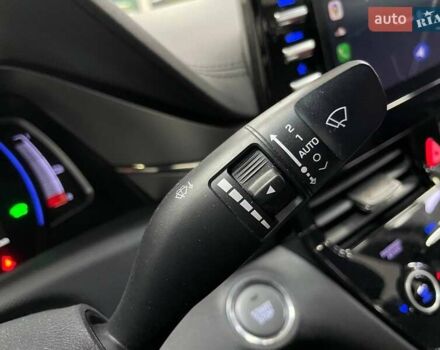 Белый Хендай Ioniq, объемом двигателя 0 л и пробегом 82 тыс. км за 16490 $, фото 24 на Automoto.ua