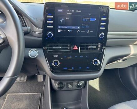 Белый Хендай Ioniq, объемом двигателя 0 л и пробегом 35 тыс. км за 16300 $, фото 16 на Automoto.ua