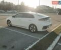 Белый Хендай Ioniq, объемом двигателя 1.58 л и пробегом 123 тыс. км за 19300 $, фото 3 на Automoto.ua