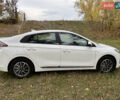Белый Хендай Ioniq, объемом двигателя 0 л и пробегом 79 тыс. км за 14600 $, фото 3 на Automoto.ua
