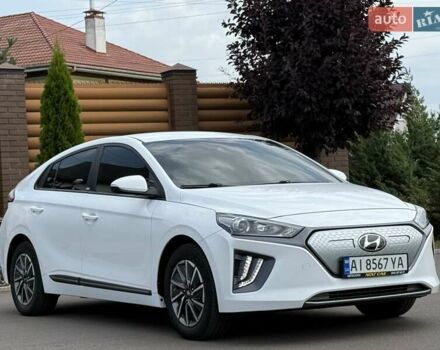 Белый Хендай Ioniq, объемом двигателя 0 л и пробегом 43 тыс. км за 18200 $, фото 15 на Automoto.ua