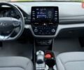 Белый Хендай Ioniq, объемом двигателя 0 л и пробегом 43 тыс. км за 18200 $, фото 58 на Automoto.ua