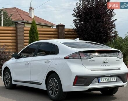 Белый Хендай Ioniq, объемом двигателя 0 л и пробегом 43 тыс. км за 18200 $, фото 18 на Automoto.ua