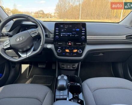 Белый Хендай Ioniq, объемом двигателя 0 л и пробегом 35 тыс. км за 16300 $, фото 15 на Automoto.ua