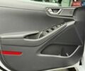 Хендай Ioniq 2021 в Луцке на Automoto.ua Белый Хендай Ioniq, объемом двигателя 0 л и пробегом 59 тыс. км за 17240 $, фото 14 на Automoto.ua