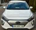 Белый Хендай Ioniq, объемом двигателя 0 л и пробегом 26 тыс. км за 17900 $, фото 2 на Automoto.ua