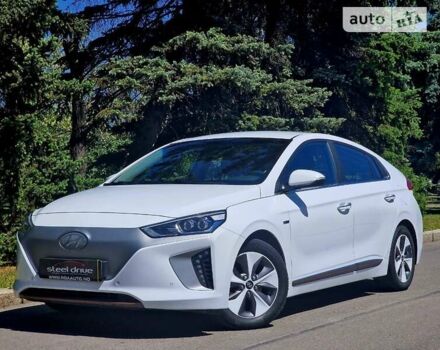 Білий Хендай Ioniq, об'ємом двигуна 0 л та пробігом 131 тис. км за 16700 $, фото 1 на Automoto.ua