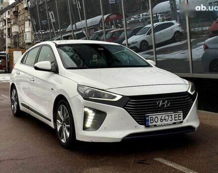 Білий Хендай Ioniq, об'ємом двигуна 1.6 л та пробігом 136 тис. км за 13999 $, фото 1 на Automoto.ua