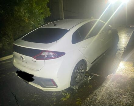 Білий Хендай Ioniq, об'ємом двигуна 0 л та пробігом 3 тис. км за 1900 $, фото 1 на Automoto.ua