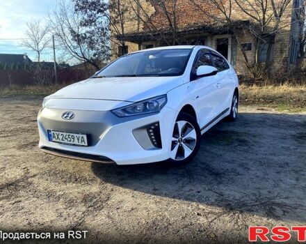 Білий Хендай Ioniq, об'ємом двигуна 0 л та пробігом 98 тис. км за 14999 $, фото 1 на Automoto.ua