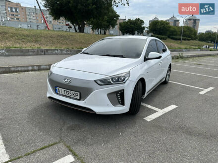 Белый Хендай Ioniq, объемом двигателя 0 л и пробегом 165 тыс. км за 13500 $, фото 1 на Automoto.ua