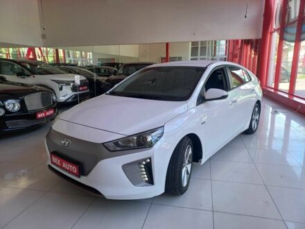 Белый Хендай Ioniq, объемом двигателя 0 л и пробегом 6 тыс. км за 13500 $, фото 1 на Automoto.ua