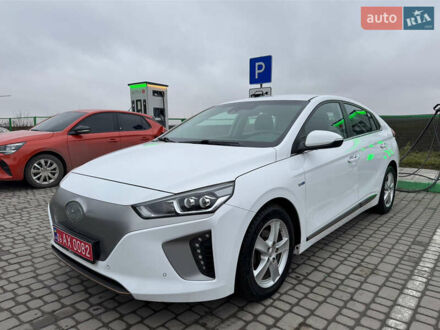 Білий Хендай Ioniq, об'ємом двигуна 0 л та пробігом 102 тис. км за 12200 $, фото 1 на Automoto.ua