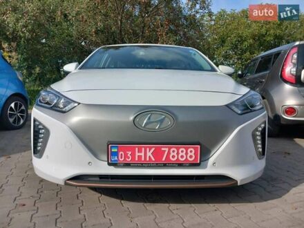 Білий Хендай Ioniq, об'ємом двигуна 0 л та пробігом 105 тис. км за 13700 $, фото 1 на Automoto.ua