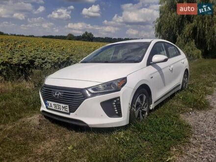 Білий Хендай Ioniq, об'ємом двигуна 1.58 л та пробігом 180 тис. км за 12900 $, фото 1 на Automoto.ua