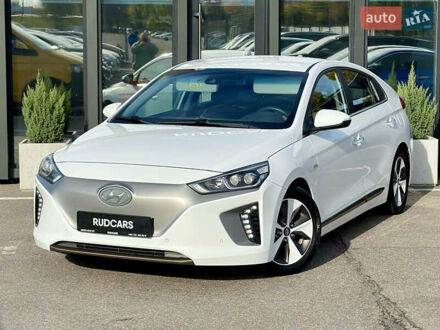 Белый Хендай Ioniq, объемом двигателя 0 л и пробегом 186 тыс. км за 12500 $, фото 1 на Automoto.ua