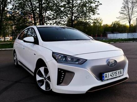 Хендай Ioniq 2017 в Белой Церкве на Automoto.ua Белый Хендай Ioniq, объемом двигателя 0 л и пробегом 162 тыс. км за 12200 $, фото 1 на Automoto.ua