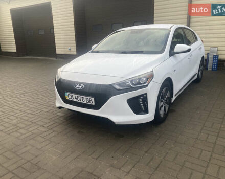 Білий Хендай Ioniq, об'ємом двигуна 0 л та пробігом 198 тис. км за 8800 $, фото 1 на Automoto.ua