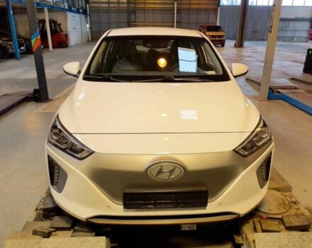 Білий Хендай Ioniq, об'ємом двигуна 0 л та пробігом 132 тис. км за 12300 $, фото 1 на Automoto.ua