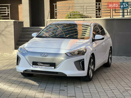 Білий Хендай Ioniq, об'ємом двигуна 0 л та пробігом 57 тис. км за 12850 $, фото 1 на Automoto.ua