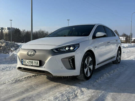 Білий Хендай Ioniq, об'ємом двигуна 0 л та пробігом 179 тис. км за 13000 $, фото 1 на Automoto.ua