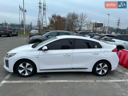Білий Хендай Ioniq, об'ємом двигуна 0 л та пробігом 147 тис. км за 17000 $, фото 1 на Automoto.ua