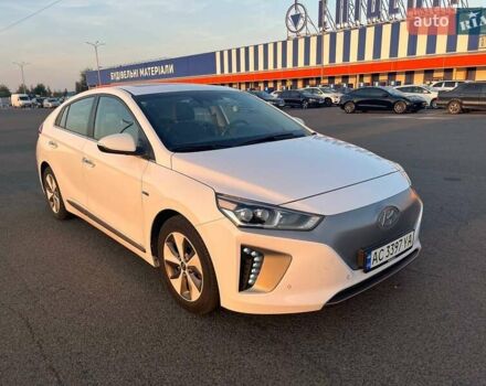 Білий Хендай Ioniq, об'ємом двигуна 0 л та пробігом 74 тис. км за 15900 $, фото 1 на Automoto.ua