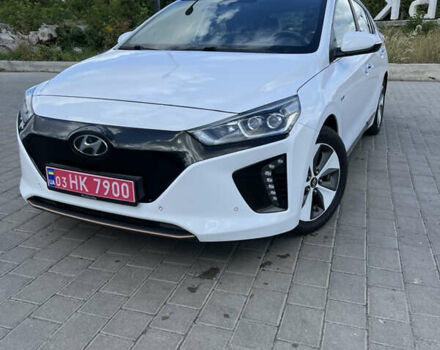 Білий Хендай Ioniq, об'ємом двигуна 0 л та пробігом 118 тис. км за 13800 $, фото 1 на Automoto.ua