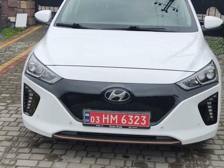 Белый Хендай Ioniq, объемом двигателя 0 л и пробегом 124 тыс. км за 13500 $, фото 1 на Automoto.ua