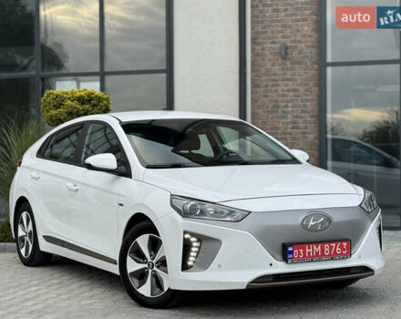 Білий Хендай Ioniq, об'ємом двигуна 0 л та пробігом 115 тис. км за 11999 $, фото 1 на Automoto.ua