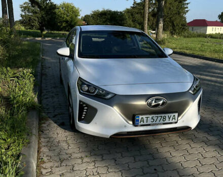 Білий Хендай Ioniq, об'ємом двигуна 0 л та пробігом 232 тис. км за 10150 $, фото 1 на Automoto.ua