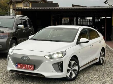 Белый Хендай Ioniq, объемом двигателя 0 л и пробегом 84 тыс. км за 12990 $, фото 1 на Automoto.ua