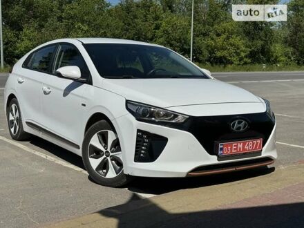 Білий Хендай Ioniq, об'ємом двигуна 0 л та пробігом 79 тис. км за 13370 $, фото 1 на Automoto.ua