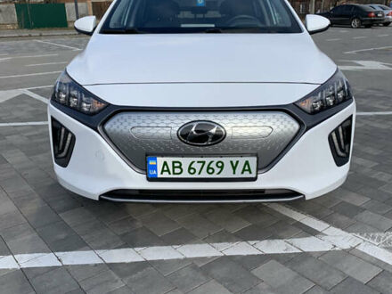 Хендай Ioniq 2019 в Виннице на Automoto.ua Белый Хендай Ioniq, объемом двигателя 0 л и пробегом 133 тыс. км за 14199 $, фото 1 на Automoto.ua