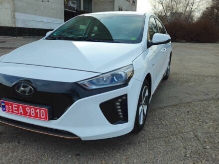 Білий Хендай Ioniq, об'ємом двигуна 0 л та пробігом 103 тис. км за 14950 $, фото 1 на Automoto.ua