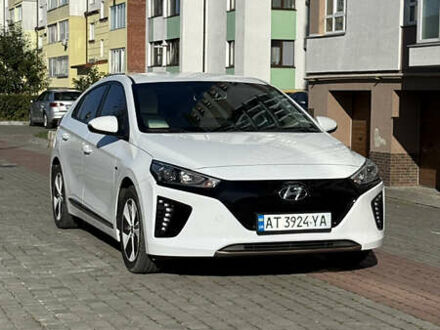 Белый Хендай Ioniq, объемом двигателя 0 л и пробегом 130 тыс. км за 13000 $, фото 1 на Automoto.ua