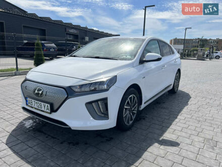 Белый Хендай Ioniq, объемом двигателя 0 л и пробегом 145 тыс. км за 15300 $, фото 1 на Automoto.ua