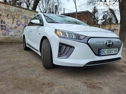 Хендай Ioniq 2020 в Львове на Automoto.ua Белый Хендай Ioniq, объемом двигателя 0 л и пробегом 12 тыс. км за 25900 $, фото 1 на Automoto.ua