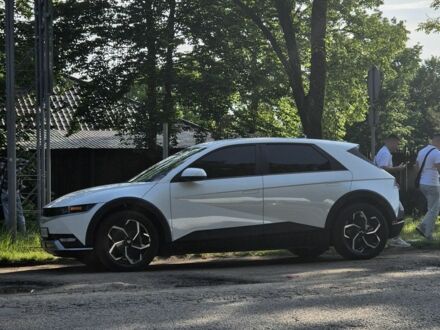 Хендай Ioniq 2021 в Львове на Automoto.ua Белый Хендай Ioniq, объемом двигателя 0 л и пробегом 62 тыс. км за 24500 $, фото 1 на Automoto.ua