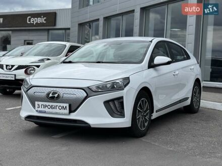 Белый Хендай Ioniq, объемом двигателя 0 л и пробегом 26 тыс. км за 16300 $, фото 1 на Automoto.ua