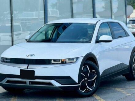 Белый Хендай Ioniq, объемом двигателя 0 л и пробегом 24 тыс. км за 8300 $, фото 1 на Automoto.ua