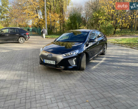 Черный Хендай Ioniq, объемом двигателя 0 л и пробегом 113 тыс. км за 13600 $, фото 1 на Automoto.ua
